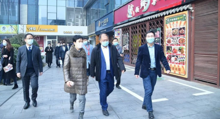 唐島灣“繁花里”數(shù)字人民幣一條街正式開街！